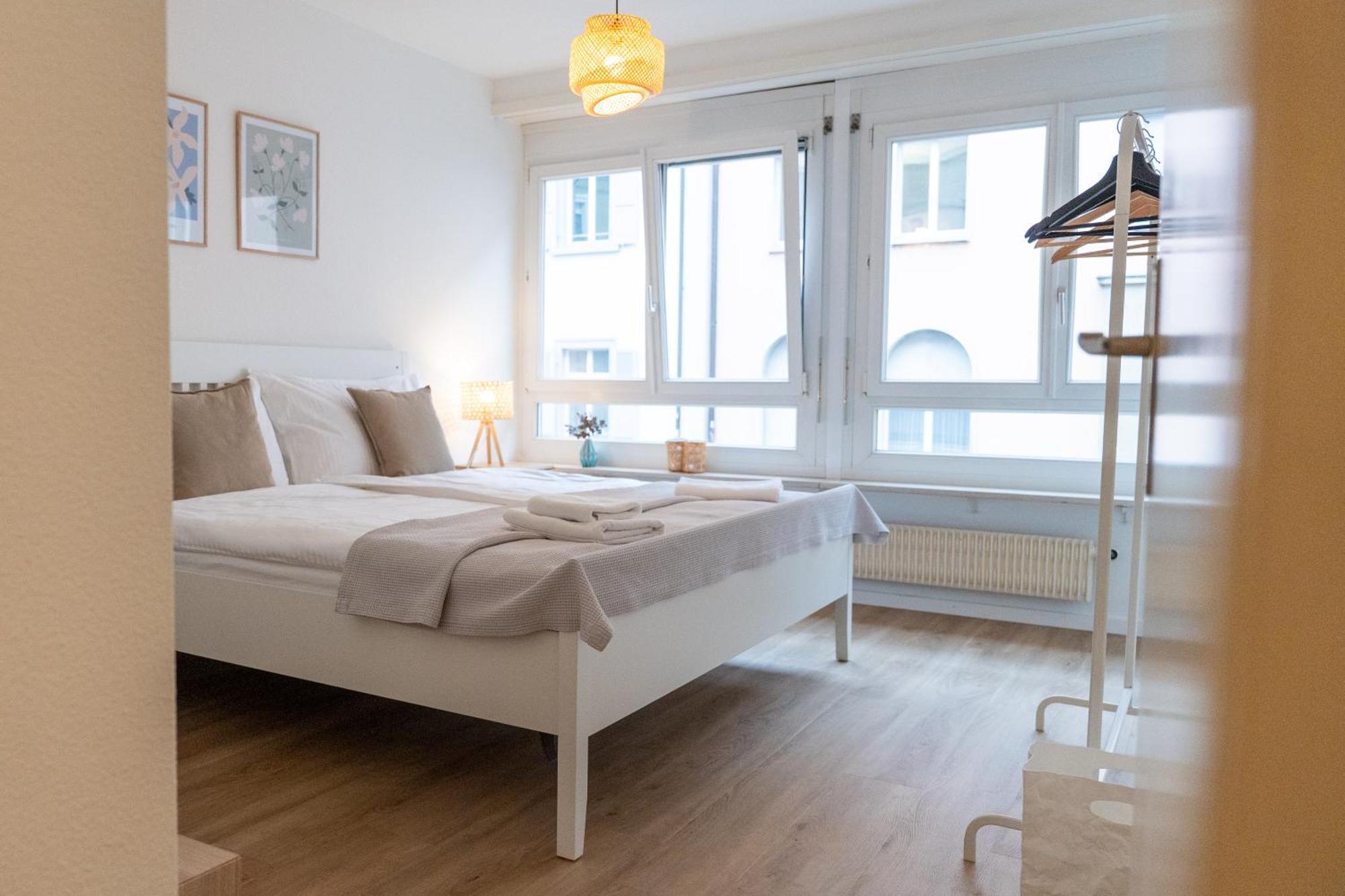 Gemuetliche Grosse Wohnung Naehe Uni Базель Экстерьер фото